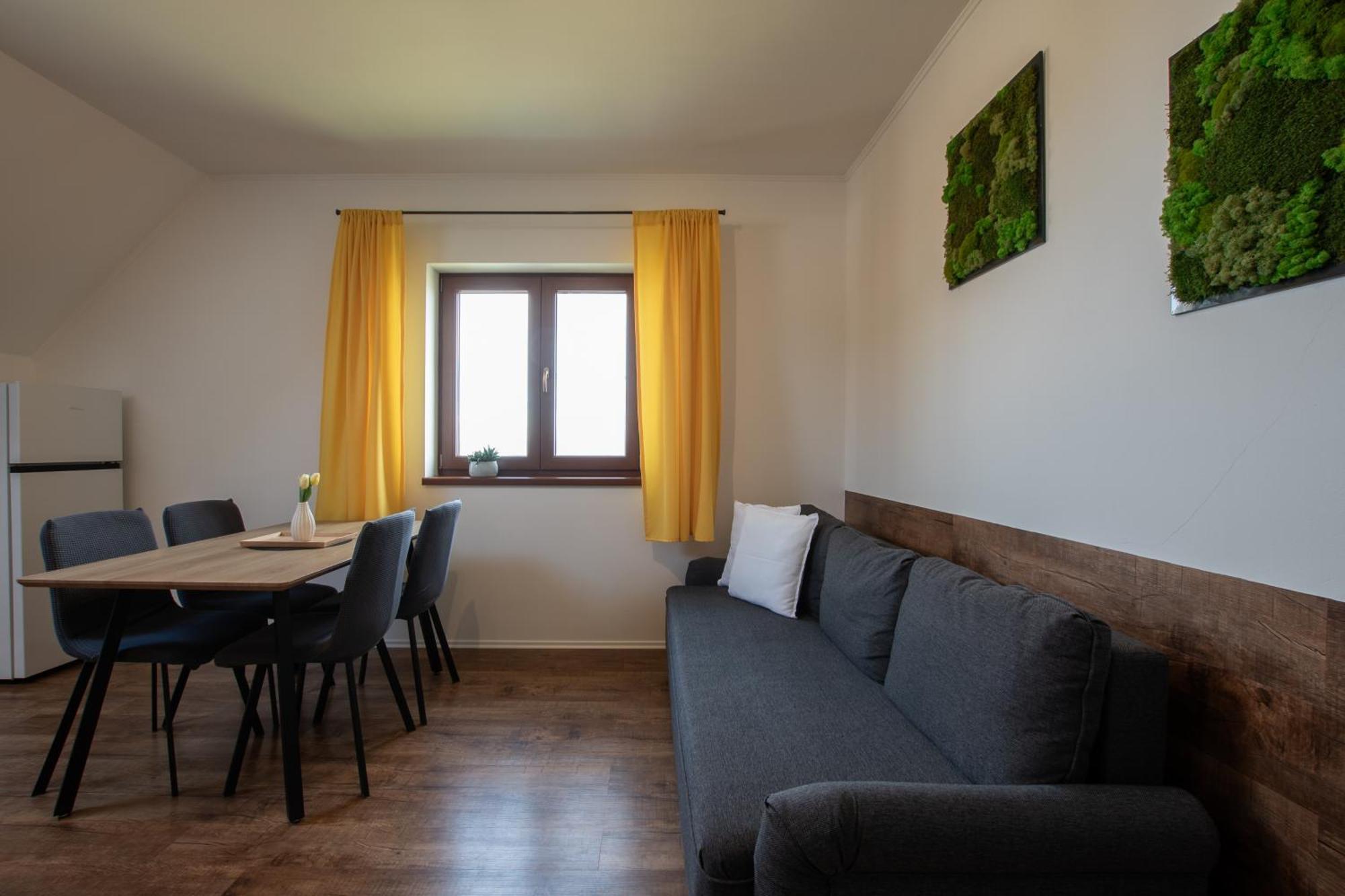 Palavia Apartments Павлов Екстер'єр фото